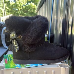 Juicy Couture Black Suede Boots with Fur Trim